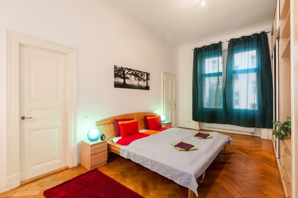 Prague Hostel Na Smetance מראה חיצוני תמונה