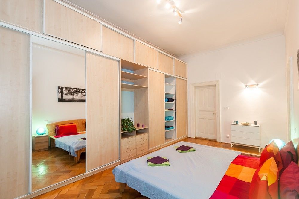 Prague Hostel Na Smetance מראה חיצוני תמונה